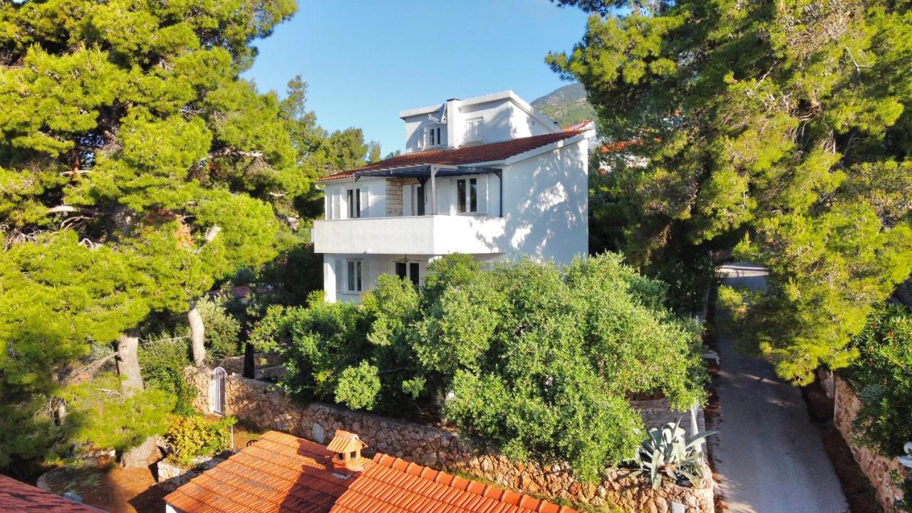 Nautilus-Bay Holiday Home With 5 Rooms, On The Beach, For 2-9 Persons 萨瓦拉 外观 照片